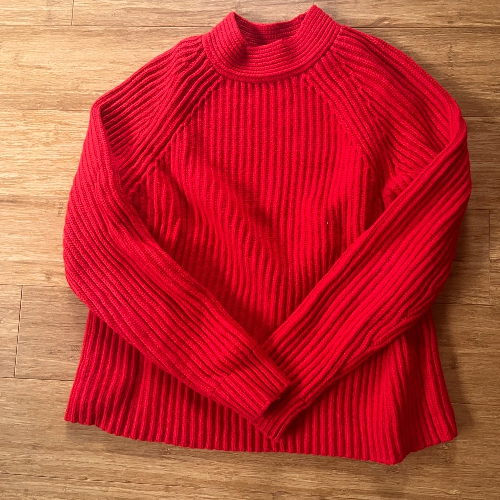 Banana Republic  size small mock neck sweater. Very warm! Like new.